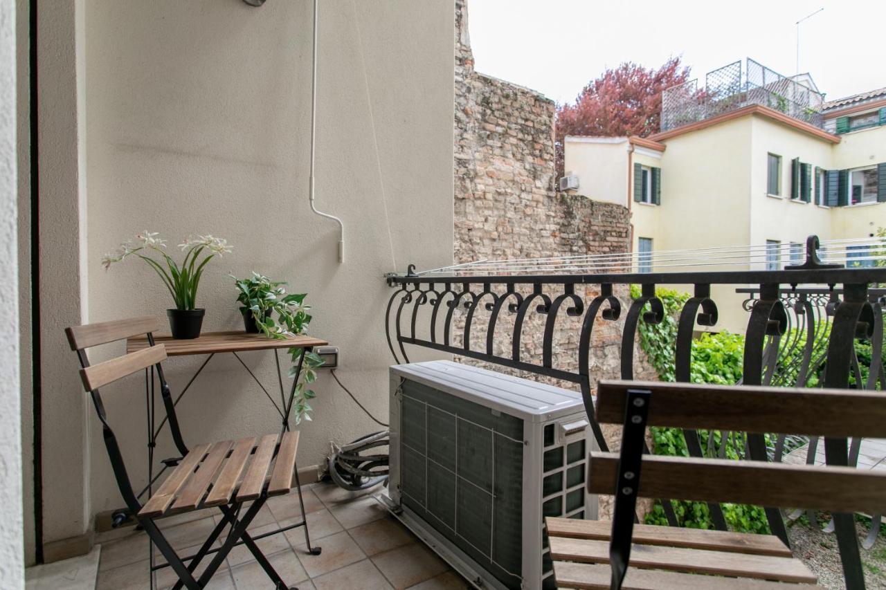 Casa Anna - 2 Bedrooms Apartment ปาโดวา ภายนอก รูปภาพ