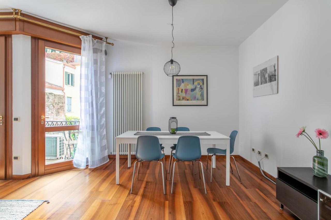 Casa Anna - 2 Bedrooms Apartment ปาโดวา ภายนอก รูปภาพ